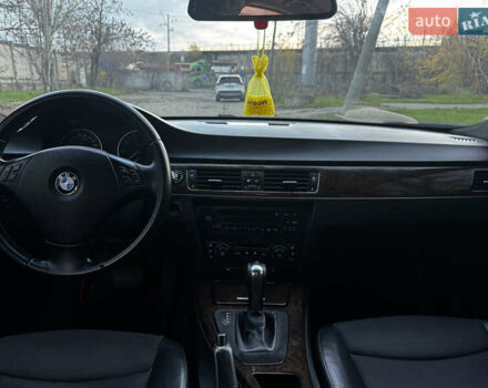 Серый БМВ 3 Серия, объемом двигателя 2 л и пробегом 323 тыс. км за 6200 $, фото 25 на Automoto.ua