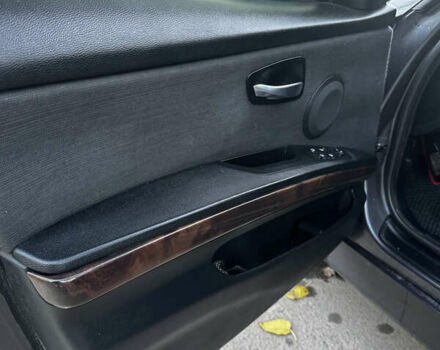 Серый БМВ 3 Серия, объемом двигателя 2 л и пробегом 323 тыс. км за 6200 $, фото 31 на Automoto.ua