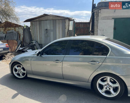 Серый БМВ 3 Серия, объемом двигателя 2.5 л и пробегом 130 тыс. км за 9500 $, фото 4 на Automoto.ua