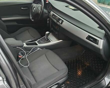 Серый БМВ 3 Серия, объемом двигателя 2.5 л и пробегом 196 тыс. км за 7500 $, фото 8 на Automoto.ua