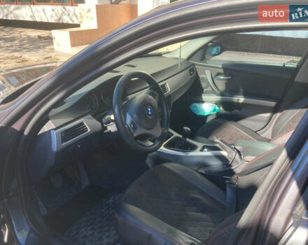 Серый БМВ 3 Серия, объемом двигателя 2 л и пробегом 320 тыс. км за 7000 $, фото 4 на Automoto.ua