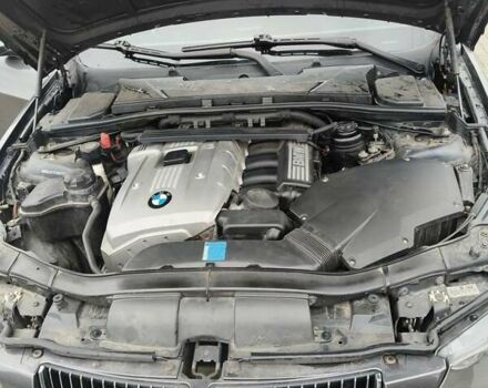 Серый БМВ 3 Серия, объемом двигателя 2.5 л и пробегом 196 тыс. км за 7500 $, фото 12 на Automoto.ua