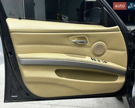 Серый БМВ 3 Серия, объемом двигателя 2 л и пробегом 276 тыс. км за 8000 $, фото 13 на Automoto.ua