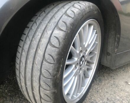 Серый БМВ 3 Серия, объемом двигателя 2.5 л и пробегом 351 тыс. км за 6400 $, фото 18 на Automoto.ua