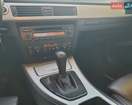 Серый БМВ 3 Серия, объемом двигателя 2.5 л и пробегом 314 тыс. км за 8000 $, фото 16 на Automoto.ua