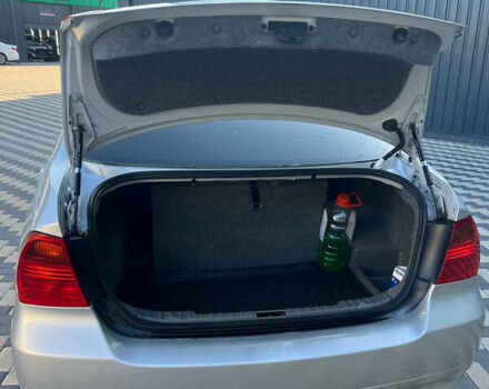 Серый БМВ 3 Серия, объемом двигателя 2 л и пробегом 307 тыс. км за 6999 $, фото 9 на Automoto.ua