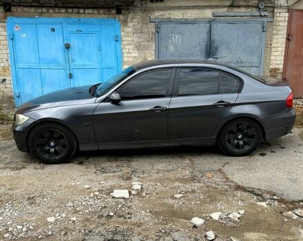 Серый БМВ 3 Серия, объемом двигателя 2 л и пробегом 277 тыс. км за 6900 $, фото 1 на Automoto.ua
