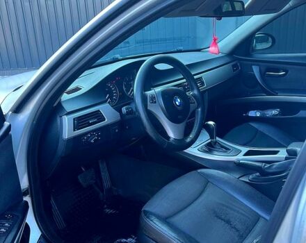 Серый БМВ 3 Серия, объемом двигателя 2 л и пробегом 256 тыс. км за 6300 $, фото 4 на Automoto.ua