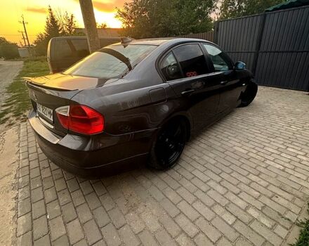 Серый БМВ 3 Серия, объемом двигателя 2 л и пробегом 251 тыс. км за 6900 $, фото 3 на Automoto.ua