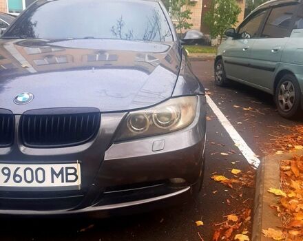 Серый БМВ 3 Серия, объемом двигателя 2 л и пробегом 300 тыс. км за 6600 $, фото 1 на Automoto.ua