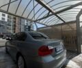 Серый БМВ 3 Серия, объемом двигателя 2 л и пробегом 230 тыс. км за 7000 $, фото 2 на Automoto.ua