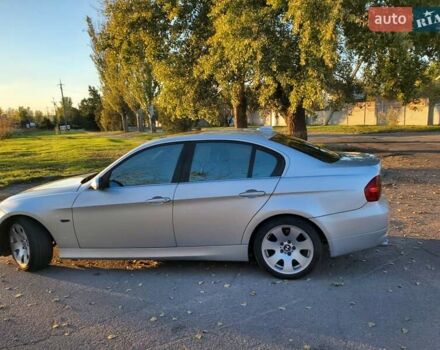 Серый БМВ 3 Серия, объемом двигателя 2.5 л и пробегом 314 тыс. км за 8000 $, фото 6 на Automoto.ua