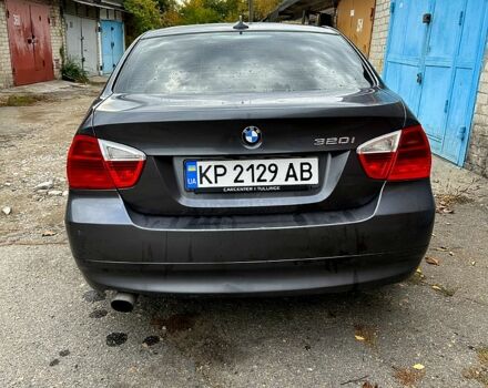 Серый БМВ 3 Серия, объемом двигателя 2 л и пробегом 277 тыс. км за 6900 $, фото 3 на Automoto.ua