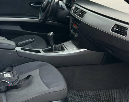 Серый БМВ 3 Серия, объемом двигателя 2 л и пробегом 277 тыс. км за 6800 $, фото 21 на Automoto.ua