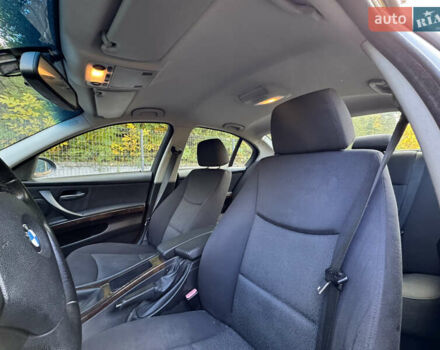 Серый БМВ 3 Серия, объемом двигателя 2 л и пробегом 201 тыс. км за 4500 $, фото 10 на Automoto.ua