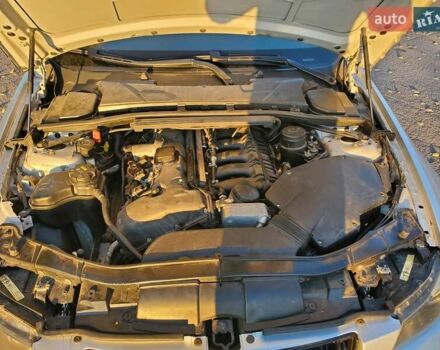 Серый БМВ 3 Серия, объемом двигателя 2.5 л и пробегом 314 тыс. км за 8000 $, фото 17 на Automoto.ua