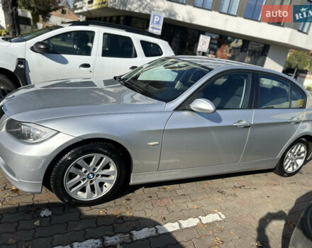 Серый БМВ 3 Серия, объемом двигателя 2 л и пробегом 194 тыс. км за 6850 $, фото 3 на Automoto.ua