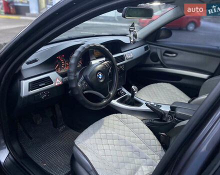 Серый БМВ 3 Серия, объемом двигателя 2 л и пробегом 232 тыс. км за 6300 $, фото 6 на Automoto.ua