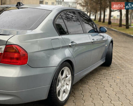 Сірий БМВ 3 Серія, об'ємом двигуна 2 л та пробігом 250 тис. км за 5750 $, фото 3 на Automoto.ua