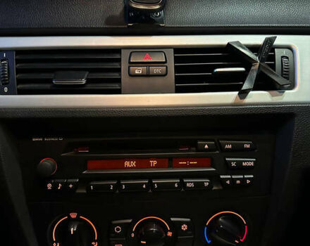 Серый БМВ 3 Серия, объемом двигателя 2 л и пробегом 220 тыс. км за 6350 $, фото 25 на Automoto.ua