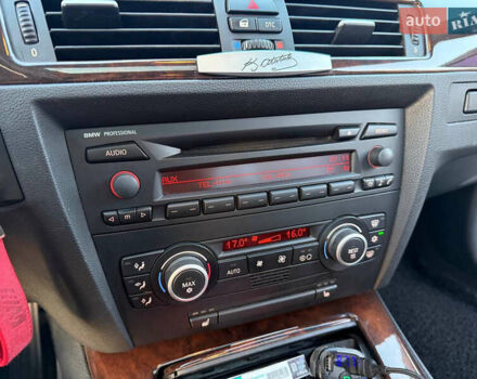 Серый БМВ 3 Серия, объемом двигателя 2 л и пробегом 225 тыс. км за 6600 $, фото 15 на Automoto.ua