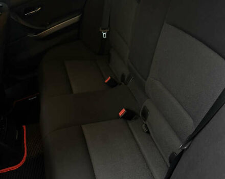 Серый БМВ 3 Серия, объемом двигателя 2 л и пробегом 256 тыс. км за 7500 $, фото 18 на Automoto.ua