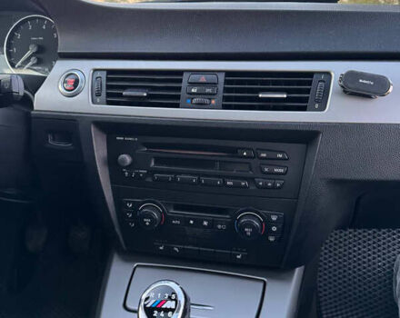 Серый БМВ 3 Серия, объемом двигателя 2 л и пробегом 239 тыс. км за 7000 $, фото 16 на Automoto.ua