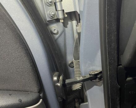 БМВ 3 Серия 2006 в Чернигове на Automoto.ua Серый БМВ 3 Серия, объемом двигателя 2 л и пробегом 260 тыс. км за 7500 $, фото 7 на Automoto.ua