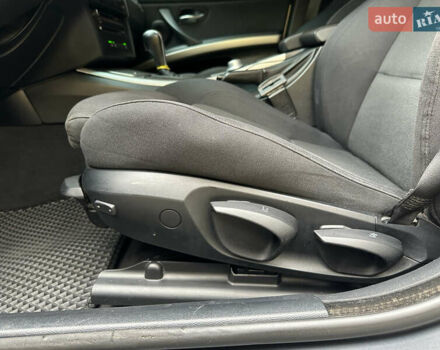 Серый БМВ 3 Серия, объемом двигателя 2.5 л и пробегом 280 тыс. км за 8500 $, фото 24 на Automoto.ua