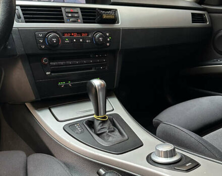 Серый БМВ 3 Серия, объемом двигателя 2.5 л и пробегом 280 тыс. км за 8500 $, фото 23 на Automoto.ua