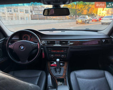 Серый БМВ 3 Серия, объемом двигателя 2 л и пробегом 225 тыс. км за 6600 $, фото 12 на Automoto.ua