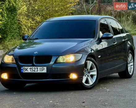 Серый БМВ 3 Серия, объемом двигателя 2 л и пробегом 405 тыс. км за 7999 $, фото 5 на Automoto.ua