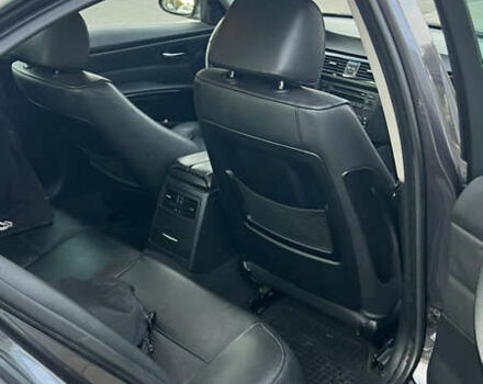 Серый БМВ 3 Серия, объемом двигателя 2.99 л и пробегом 332 тыс. км за 8400 $, фото 2 на Automoto.ua