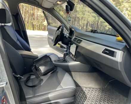 Серый БМВ 3 Серия, объемом двигателя 2 л и пробегом 270 тыс. км за 6600 $, фото 19 на Automoto.ua