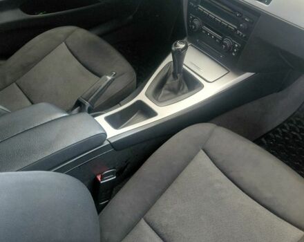 Серый БМВ 3 Серия, объемом двигателя 2 л и пробегом 234 тыс. км за 6900 $, фото 6 на Automoto.ua