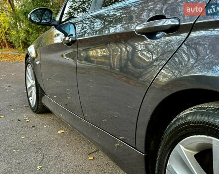 Серый БМВ 3 Серия, объемом двигателя 2 л и пробегом 405 тыс. км за 7999 $, фото 23 на Automoto.ua
