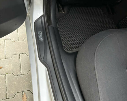 Серый БМВ 3 Серия, объемом двигателя 2.5 л и пробегом 280 тыс. км за 8500 $, фото 19 на Automoto.ua