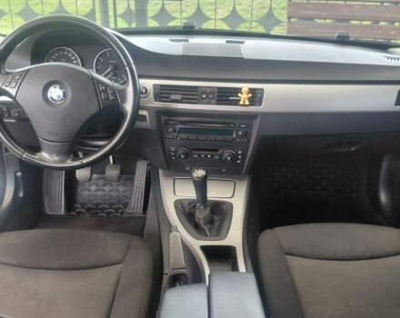 Серый БМВ 3 Серия, объемом двигателя 2 л и пробегом 234 тыс. км за 6900 $, фото 7 на Automoto.ua