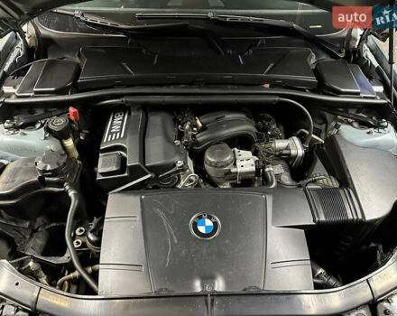Серый БМВ 3 Серия, объемом двигателя 2 л и пробегом 220 тыс. км за 6350 $, фото 31 на Automoto.ua