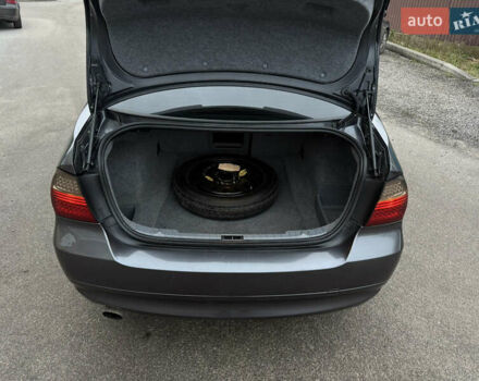 Серый БМВ 3 Серия, объемом двигателя 2 л и пробегом 256 тыс. км за 7500 $, фото 13 на Automoto.ua