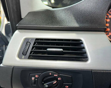 Серый БМВ 3 Серия, объемом двигателя 2 л и пробегом 220 тыс. км за 6350 $, фото 16 на Automoto.ua