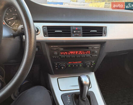 Серый БМВ 3 Серия, объемом двигателя 2.5 л и пробегом 100 тыс. км за 8500 $, фото 3 на Automoto.ua