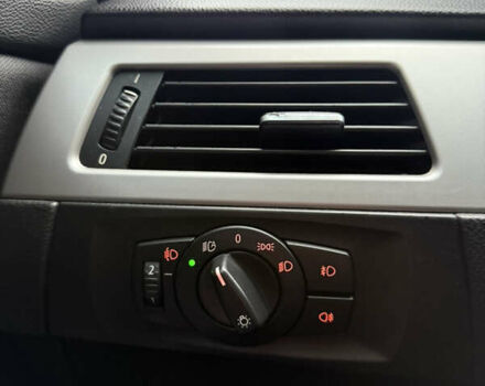 Серый БМВ 3 Серия, объемом двигателя 2 л и пробегом 256 тыс. км за 7500 $, фото 31 на Automoto.ua