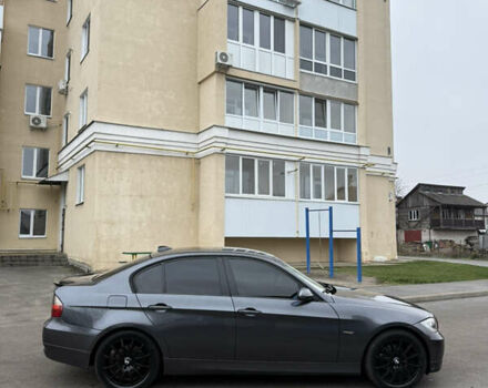 Серый БМВ 3 Серия, объемом двигателя 2 л и пробегом 256 тыс. км за 7500 $, фото 5 на Automoto.ua