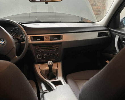 БМВ 3 Серия 2006 в Чернигове на Automoto.ua Серый БМВ 3 Серия, объемом двигателя 2 л и пробегом 260 тыс. км за 7500 $, фото 5 на Automoto.ua