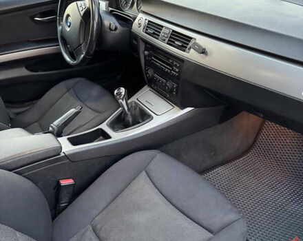 Серый БМВ 3 Серия, объемом двигателя 2 л и пробегом 239 тыс. км за 7000 $, фото 15 на Automoto.ua
