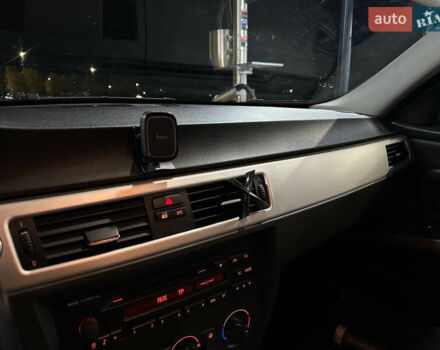 Серый БМВ 3 Серия, объемом двигателя 2 л и пробегом 220 тыс. км за 6350 $, фото 17 на Automoto.ua