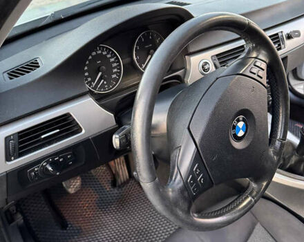 Серый БМВ 3 Серия, объемом двигателя 2 л и пробегом 239 тыс. км за 7000 $, фото 12 на Automoto.ua