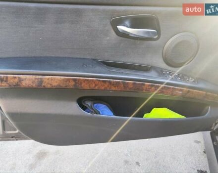 Серый БМВ 3 Серия, объемом двигателя 2.5 л и пробегом 290 тыс. км за 7000 $, фото 5 на Automoto.ua