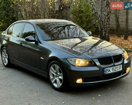 Серый БМВ 3 Серия, объемом двигателя 2 л и пробегом 405 тыс. км за 7999 $, фото 7 на Automoto.ua